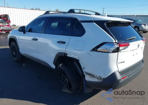 2019 Toyota Rav4 Le z USA, uszkodzony, nr VIN JTMG1RFV5KD036006